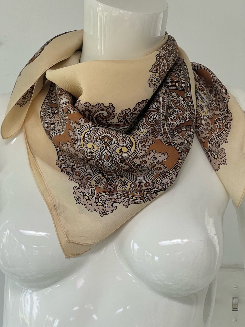 Vintage St. Michael Made in Italy Square Scarf 27”x27” Retro luxury